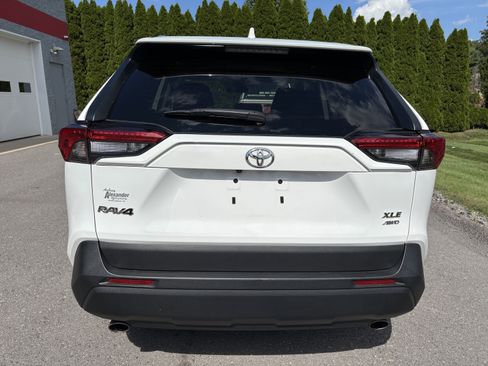Certified 2024 Toyota RAV4 XLE AWD/4WD image 4