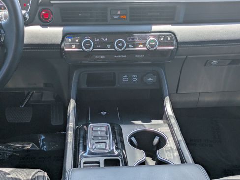 Used 2025 Honda Pilot Elite image 27
