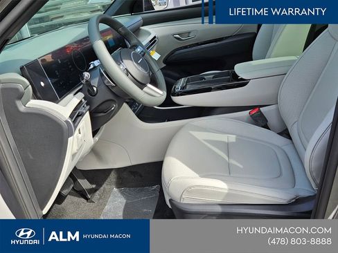 New 2025 Hyundai Tucson Limited AWD/4WD image 8