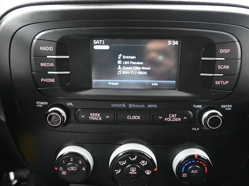 Used 2016 Kia Soul + w/ Designer's Package FWD image 19