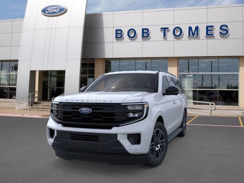 New 2026 Ford Expedition Max Active RWD image 2