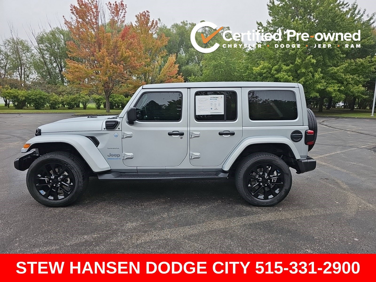 Used 2023 Jeep Wrangler Unlimited Sahara w/ Cold Weather Group AWD/4WD image 1