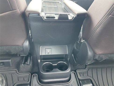 Used 2024 Toyota Sienna Platinum image 20