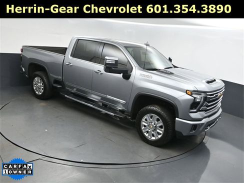 Used 2024 Chevrolet Silverado 2500 High Country image 36