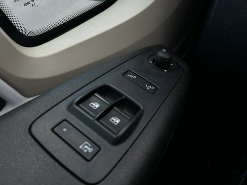 Used 2019 RAM ProMaster 1500 FWD image 11