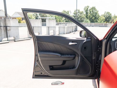 Used 2018 Dodge Charger R/T RWD image 40