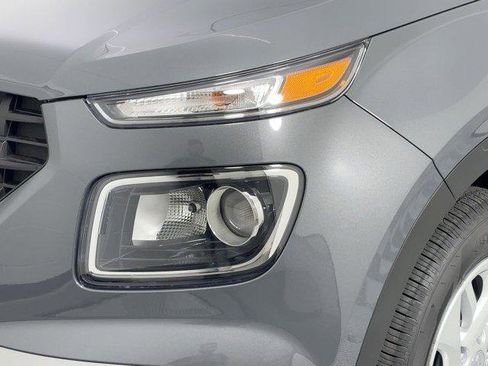 New 2026 Hyundai Venue SE image 11