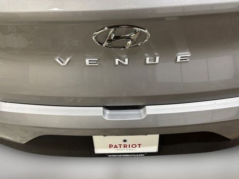 New 2025 Hyundai Venue SEL image 36