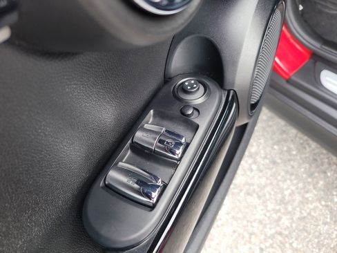 Used 2022 MINI Cooper S FWD image 12