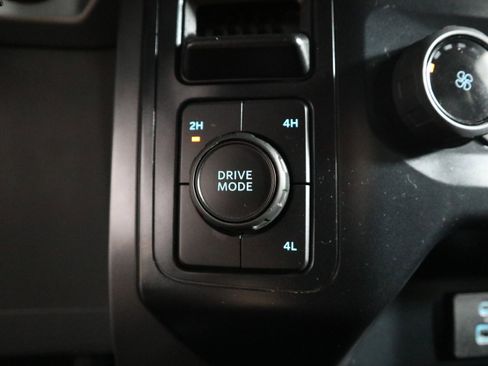 Used 2023 Ford F150 XLT image 30