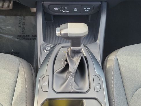 Used 2025 Kia K4 FWD image 20