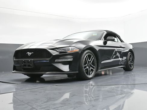 Used 2022 Ford Mustang Premium image 22