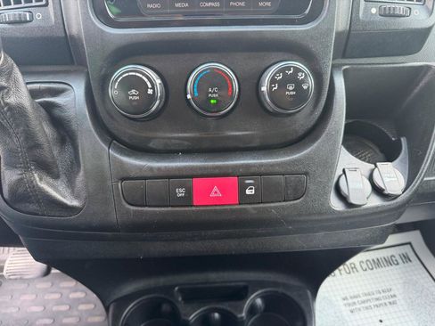 Used 2018 RAM ProMaster 2500 w/ Interior Convenience Group FWD image 14