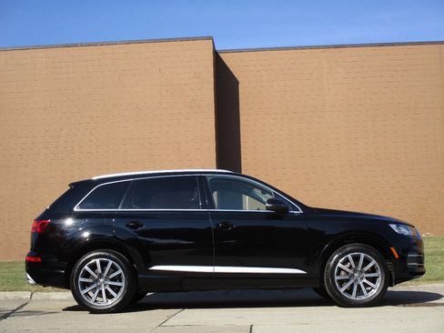 Used 2018 Audi Q7 3.0T Prestige w/ Prestige Package image 8