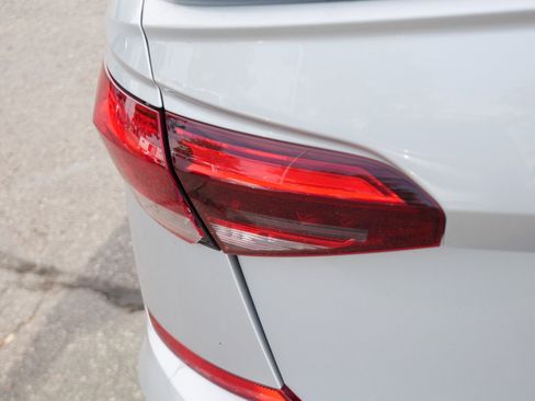 Used 2020 Volkswagen Passat 2.0T R-Line FWD image 17