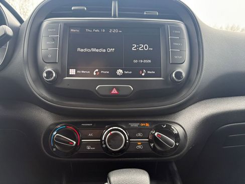 Used 2025 Kia Soul LX w/ LX Technology Package image 17