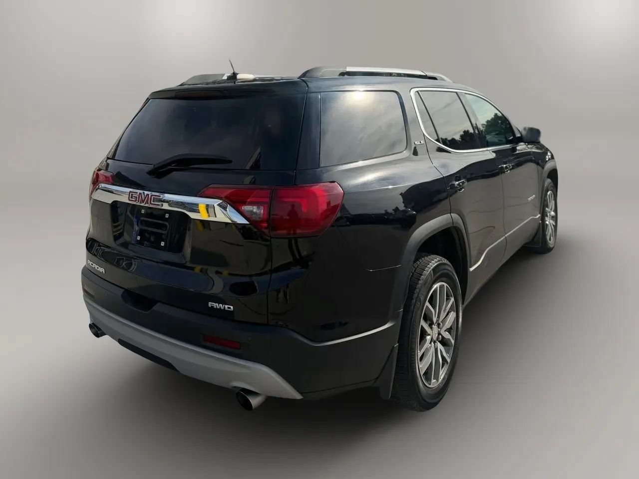 Used 2018 GMC Acadia SLE w/ Driver Alert Package I AWD/4WD image 7