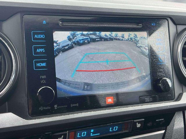 Used 2018 Toyota Tacoma TRD Sport AWD/4WD image 34
