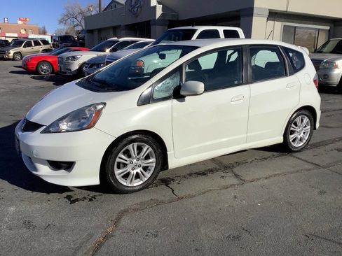Used 2010 Honda Fit Sport image 16