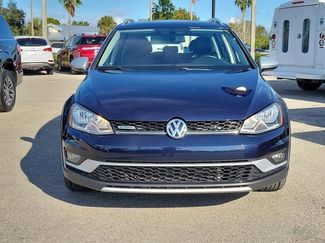 Used 2017 Volkswagen Golf Alltrack SE video 2