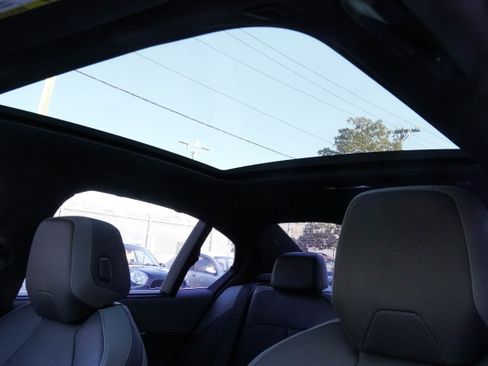 Certified 2024 BMW 530i 530i w/ Executive Package image 14