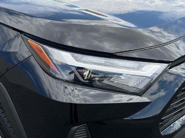 Used 2025 Toyota RAV4 XLE FWD image 15