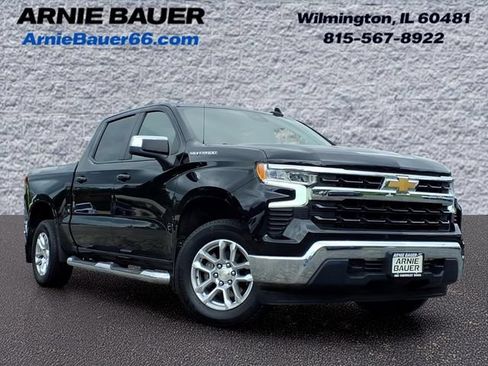 Used 2022 Chevrolet Silverado 1500 LT AWD/4WD image 1