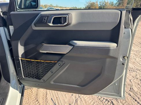 Certified 2023 Ford Bronco Badlands w/ Sasquatch Package image 21