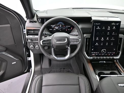 New 2026 GMC Yukon XL Denali image 21
