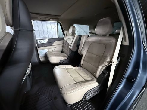 Used 2023 Lincoln Navigator Reserve image 20