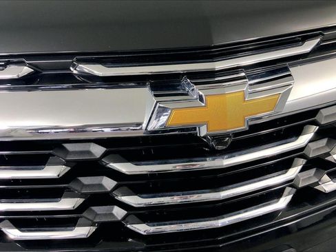 Used 2025 Chevrolet Equinox LT image 28