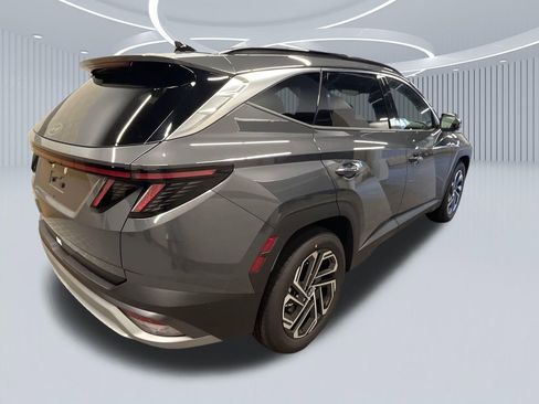 New 2026 Hyundai Tucson Limited FWD image 3