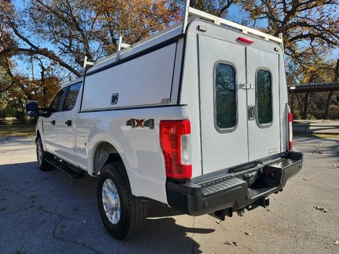 Used 2017 Ford F250 XL w/ Power Equipment Group image 6