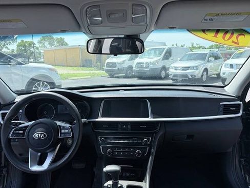 Used 2019 Kia Optima LX FWD image 15