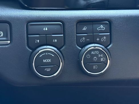Used 2025 Chevrolet Silverado 2500 LT w/ Trail Boss Package AWD/4WD image 14