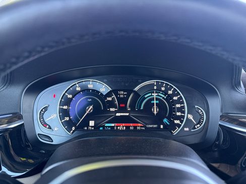 Used 2018 BMW 530e RWD image 18