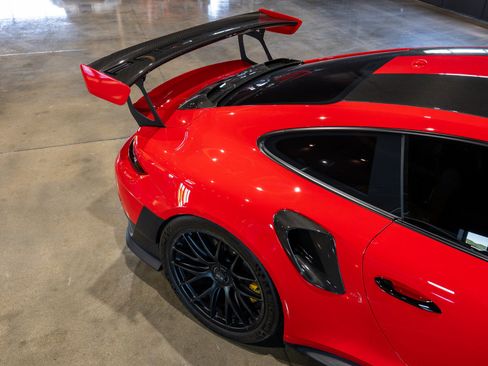 Used 2018 Porsche 911 GT2 RS RWD image 43