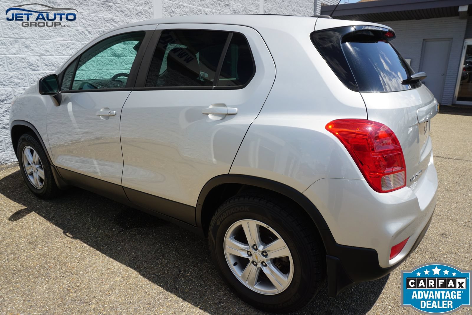 Used 2020 Chevrolet Trax LS w/ Tint and Cruise Package AWD/4WD image 8