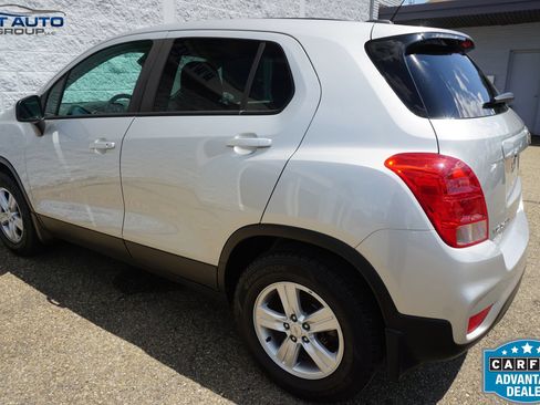Used 2020 Chevrolet Trax LS w/ Tint and Cruise Package AWD/4WD image 8