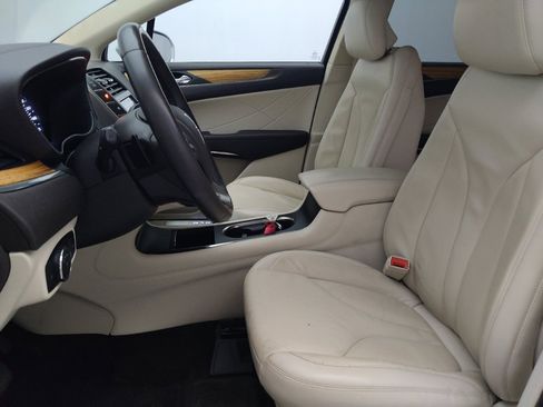 Used 2016 Lincoln MKC Select w/ Select Plus Package FWD image 17