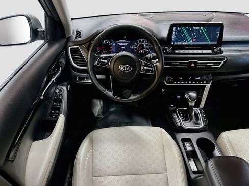 Used 2021 Kia Seltos SX w/ SX Sunroof Package AWD/4WD image 24
