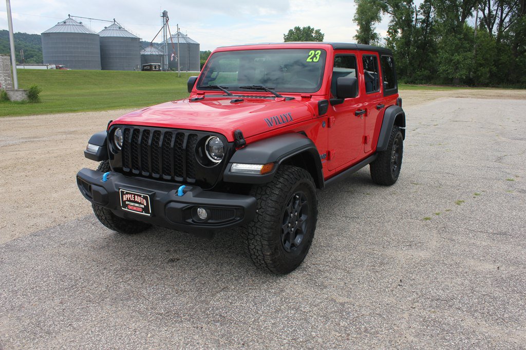 Used 2023 Jeep Wrangler Unlimited w/ Cold Weather Group AWD/4WD image 1