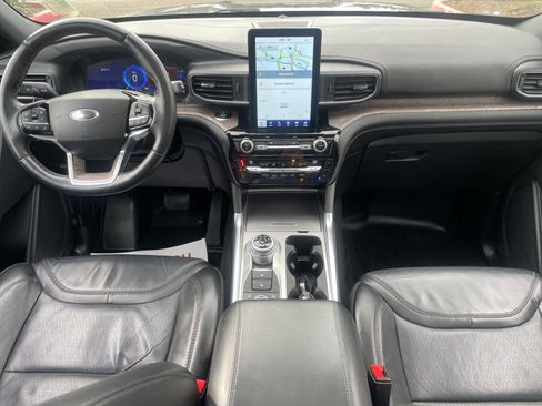 Used 2021 Ford Explorer Platinum w/ Equipment Group 601A AWD/4WD image 20