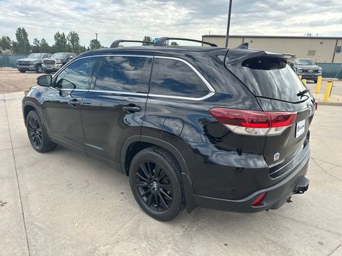 Used 2019 Toyota Highlander SE AWD/4WD image 37