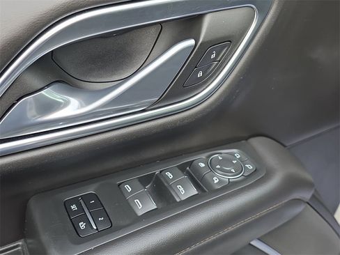 Certified 2021 Chevrolet Suburban High Country image 22