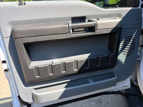 Used 2016 Ford F350 XLT w/ Snow Plow Prep Package AWD/4WD image 12