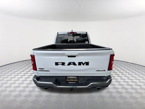 Used 2025 RAM 1500 Laramie AWD/4WD image 6