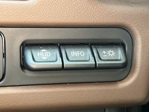 Used 2022 Chevrolet Suburban High Country AWD/4WD image 41