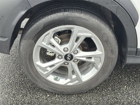 Certified 2023 Hyundai Kona SEL w/ Convenience Package image 17