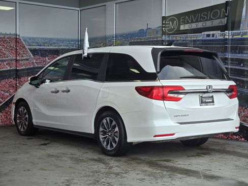 Used 2024 Honda Odyssey EX-L image 6